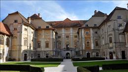 Dvorec Štatenberk